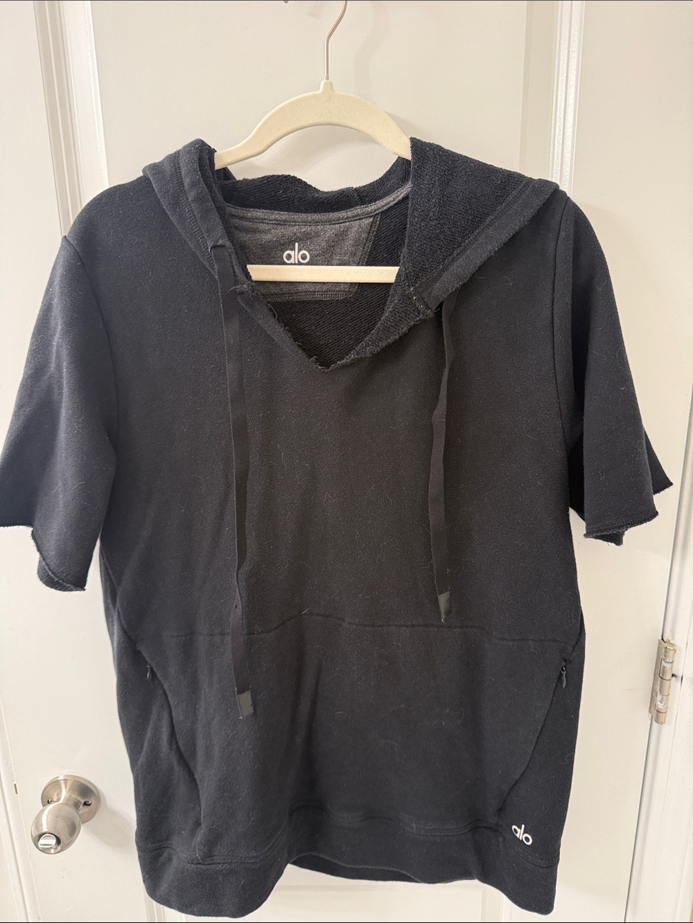 Alo Yoga Women’s Black Short Sleeve Hoodie Sweatshirt Size L